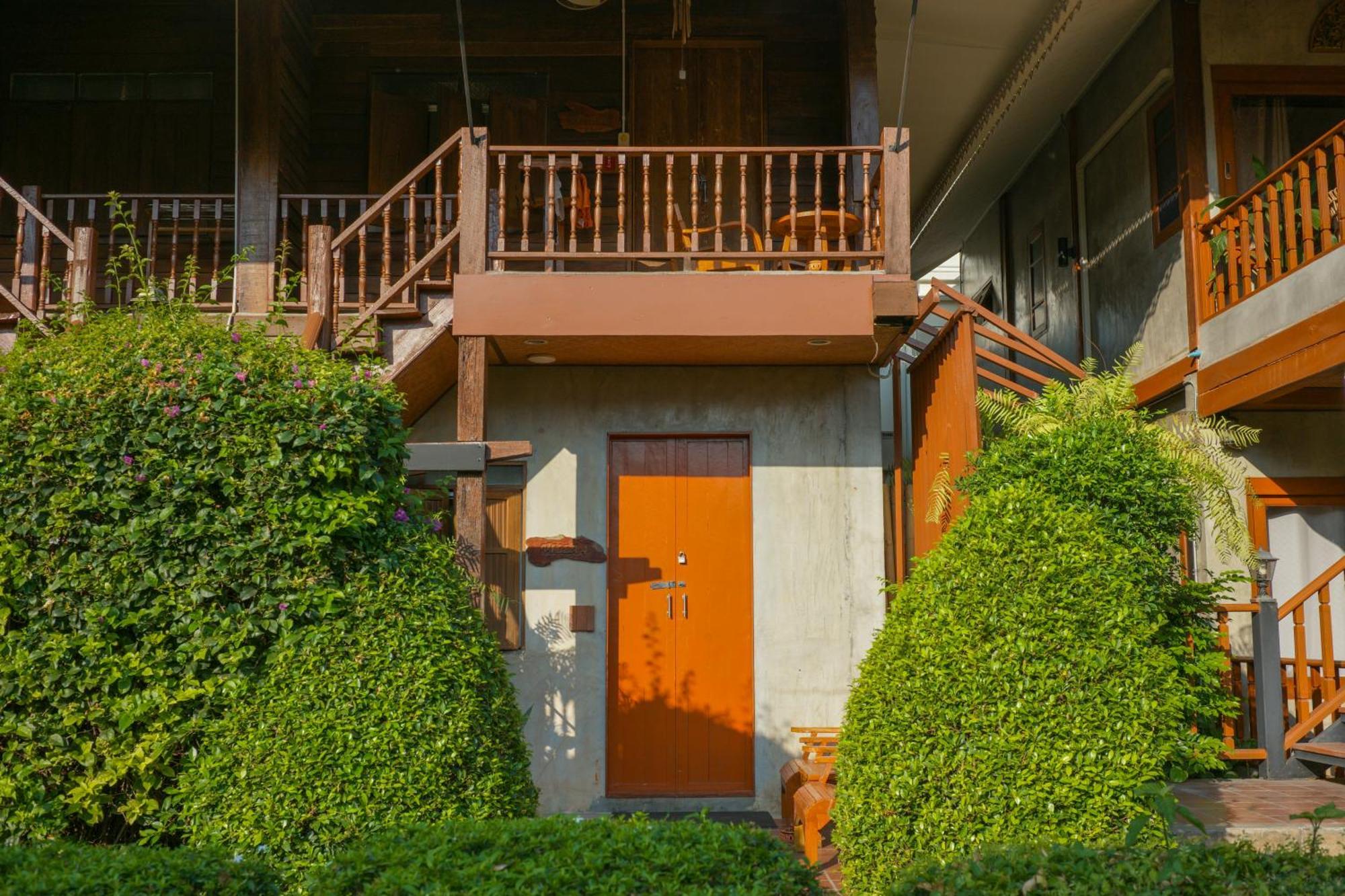 Buri Gallery House Chiang Mai Rom bilde