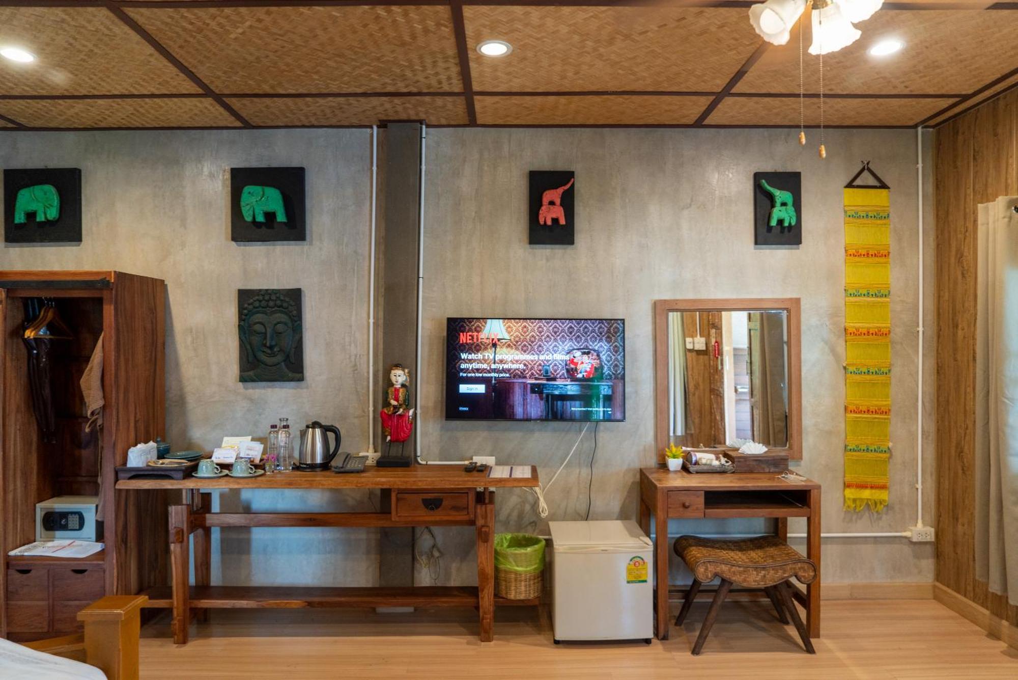 Buri Gallery House Chiang Mai Rom bilde